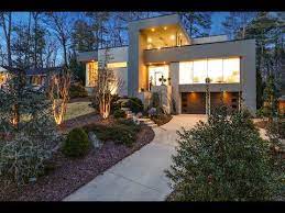 Luxury Modern Home Overlooking Lavista Park In Atlanta Youtube Luxury Homes In Atlanta Luxury Modern Homes Modern Mansion