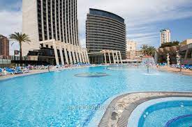 Más de 300.000 de alojamientos y más de 200.000 opiniones. Alojamiento Gran Hotel Bali