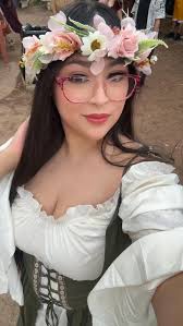 Me la pasé genial ❤️🌸#renissance #garb #festival #maiden #pinkalaly