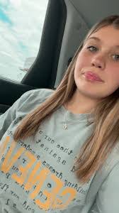 Gracie Dotson's Instagram, Twitter & Facebook