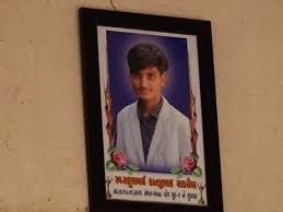 Lately, his team rajasthan royals has. àª­ àªµàª¨àª—àª°àª¨ àªš àª¤àª¨ àª• àª° àª• àªŸ àª› àª¡àªµ àª¨ àª¹àª¤ àªªàª° àª¤ àª® àª® àª àªª àª° àªŸ àªŸ àªˆàª® àª• àª® àª•àª° àªª àª° àª• àªŸ àª¸ àªš àª² àª°àª– àªµ àª†àªœ Iplàª® àª° 1 2 àª•àª° àª¡ àª®àª³ àª¯ Tempo Drivers Son Chetan Sakaria Rajasthan