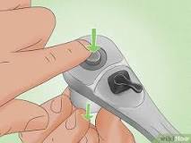 How to Use a Socket Wrench: Simple Steps for Beginners