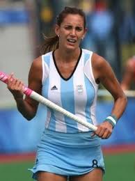 Durante la carrera de lucha, valenti supo seguirla desde su lugar como reportera. Picture Of Luciana Aymar