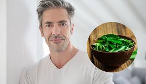 Agar senang dilekatkan pada jari, sapu minyak angin dan tampal ikut saiz yang kita. Umur Baru 30 An Tapi Rambut Dah Gugur Beruban Nak Rawat Guna Je Daun Kari Maskulin