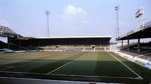 For many years, maine road was city's home stadium, but in 2003 city of manchester stadium was built with a much bigger capacity. Pin On Old Stadium Pics