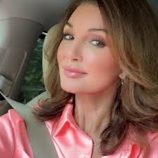 Honoring our second runner-up and preliminary talent winner @zoee.lawrence  ! Thank you for sharing your talent and poise