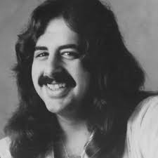 The guitars, strings, amps & pedals of the world's best artists