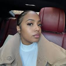 As a friend yea!🤣