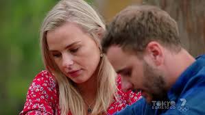 FWAW's Tara begs farmer Matt Trewin to let her BACK