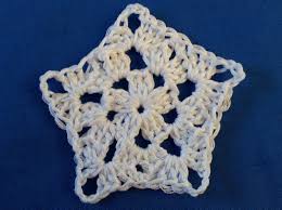 Crochet snowflake patterns delight the imagination. 33 Crochet Snowflake Patterns Guide Patterns