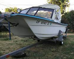 Pin By Livingston Skiff Pro On 14 Livingstons With Windshield Livingston Boats Livingston Outdoor