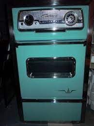 Handleless kitchen cabinets pros and cons. Vintage Appliances From Craigslist No Pattern Required Vintage Appliances Vintage Stoves Vintage Camper