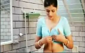 See Girl Friend While Changing Her Saree
