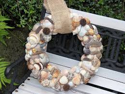 Perlenhuhn Selbstgemacht Turkranz Aus Muscheln Basteln Mit Muscheln Selbstgemacht Turkranze