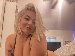 Trolls slam my sexy OnlyFans snaps but I dont care - theyre making me  thousands - Daily Star