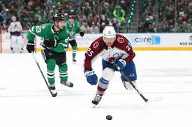 Avalanche forward Logan O’Connor will make his season debut against Penguins