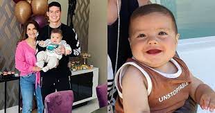 Ante esta noticia, varias celebridades nacionales e internacionales han aprovechado para felicitar al jugador por la llegada de samuel y enviar toda clase de bendiciones para su familia. He Is No Longer A Baby James Showed Samuel For His 8 Months And His Teeth Are Coming Out Archyde
