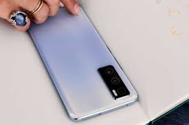 5 reasons to buy the Vivo Y70