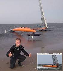 Austrailian Paul Larsen Broken The Speed Sailing Record In November 2012 With An Average Speed Over 500 Meters Of 59 23 Boat Design Sailing Yacht Boat Building