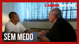 Uma história no minimo curiosa, com um plot twist muito doido no final! Peritos Analisam Entrevista De Marcelo Rezende Com O Seria Killer Pedrinho Matador Youtube