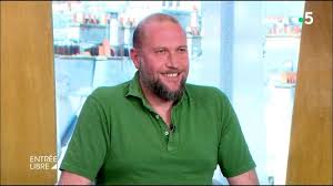 François damiens, rattrapé par les caméras cachées. Entree Libre Francois Damiens En Streaming Replay France 5 France Tv
