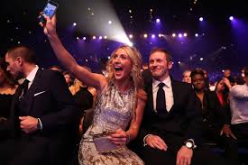 I had an active childhood and i'd like my child to have that. Cycling Superstars Laura And Jason Kenny Hint At Pregnancy With Touching Child S Bike Instagram Post On Valentine S Day Mirror Online