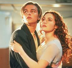 He Loves Her”: Titanic Fans Gush Over Kate Winslet And Leonardo DiCaprio  Sharing A New Kiss | Bored Panda
