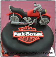 Cake design for men motorcycle : 430 Motorcycle Cakes Ideas Motorcycle Cake Motorbike Cake Harley Davidson Cake