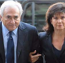 Deux ans après le scandale du sofitel, anne sinclair. Ex Iwf Chef Dominique Strauss Kahn Ist Jetzt Allein Zu Haus Welt