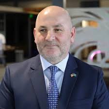 Meet Captain Derek Dowell, @IowaNatGuard new Director of the State  Partnership Program! Together, we'll work towards enhancing cooperation and  maintaining the Kosova Iowa Partnership as an exemplary model for all other  Partnerships. #