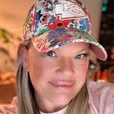 Cara Sparks's Instagram, Twitter & Facebook