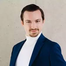 Robert Tweten's Instagram, Twitter & Facebook