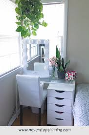 Makeup Artist Ct Its Makeup Vanity Desk Some Makeup Vanity Near Me Yet Makeup Vanity Set Rooms To Go Small Space Bedroom Makeup Room Decor Bedroom Vanity