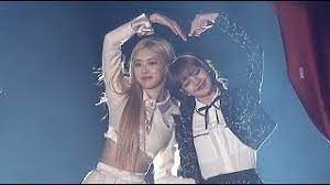Pasca Tampil Duet, BLINK Inginkan Sub-Unit Lisa dan Rose BLACKPINK - Kapanlagi.com