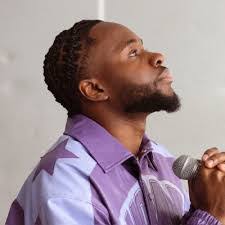 Frantz Etienne's Instagram, Twitter & Facebook