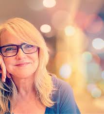 ABOUT RHONDA SCIORTINO Rhonda Sciortino Motivational Speaker, Purpose  Coach, Success Coach