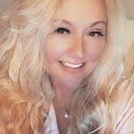 Lorie Rea's Instagram, Twitter & Facebook