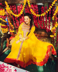Aiman Khan Bridal Mehndi Dresses Pakistani Dresses Pakistani Wedding