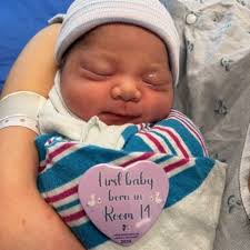 To make space for a growing community, we just opened four additional labor  and delivery rooms at our Birth Center in Walnut Creek. Here are some sweet  moments with the first babies