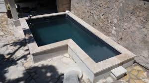 Une Mini Piscine De 10 M Une Petite Piscine Dans Votre Jardin
