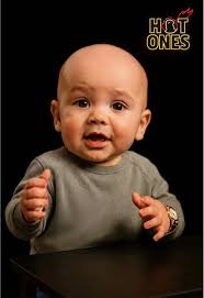 Baby Benito enfrenta el calor en Hot Ones