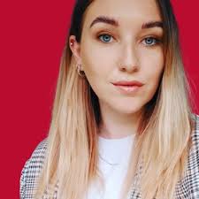 A year and half ago I took a side step out of the arts and into tech to get  out of my comfort zone and gain new perspectives. Today, as I close