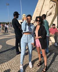 Kendall jenner and kylie jenner's most embarrassing moment of their life. Image Discovered By Beautifulfashionlover Find Images And Videos About Style Beauty And Outf Kylie Jenner Outfits Kylie Jenner Outfits Casual Jenner Outfits