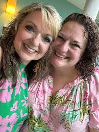 Beth Franks's Instagram, Twitter & Facebook