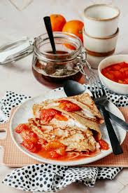 Rezept Fur Buttermilch Crepes Mit Blutorangen Grapefruit Kompott Rosmarin Honig Himmlisch Lecker Luziapimpinella