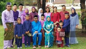 Ajl32 persembahan istimewa datuk a rahman hassan datuk awie siti sarah datuk jeffrydin. Arwah Teruja Dapat Pulang Beraya Di Kampung