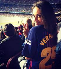 Vermaelen fidanzata polly parsons thomas vermaelen moglie polly parsons like, comment, subscribe and share! Who Is Thomas Vermaelen S Wife Polly Parsons All You Need To Know About The Lingerie Model And Tv Presenter