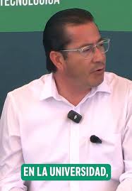 🎙️📽️ Te compartimos un fragmento de la entrevista al rector de nuestra  universidad 🎙️📽️ En este espacio, el Arq. Rafael Honorio Delgado Sasia,  rector de la Universidad Tecnológica de Tehuacán, habló ...