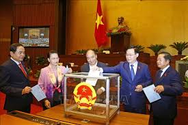 Tham dự có đại biểu của 21 quốc gia, bao gồm hải quân các nước asean, quân đội đại tá đàm xuân tuấn, phó tham mưu trưởng hải quân chủ trì các hội nghị. Quá»'c Há»™i Thong Qua Nghá»‹ Quyáº¿t Báº§u 3 Pho Chá»§ Tá»‹ch Quá»'c Há»™i