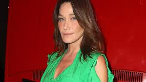 Изучайте релизы carla bruni на discogs. Carla Bruni Zeigt Seltene Fotos Ihrer Tochter Giulia Kurier At